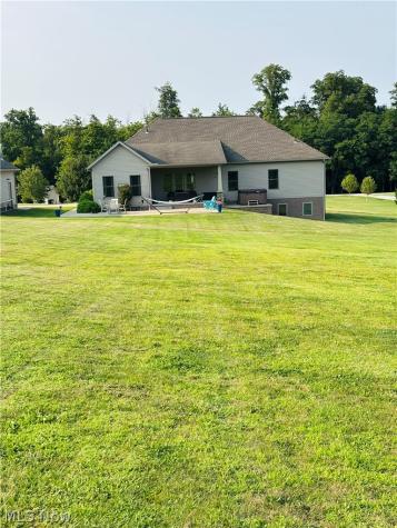 212 Cardington Lane Burbank OH 44214