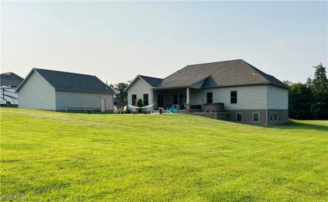212 Cardington Lane Burbank OH 44214