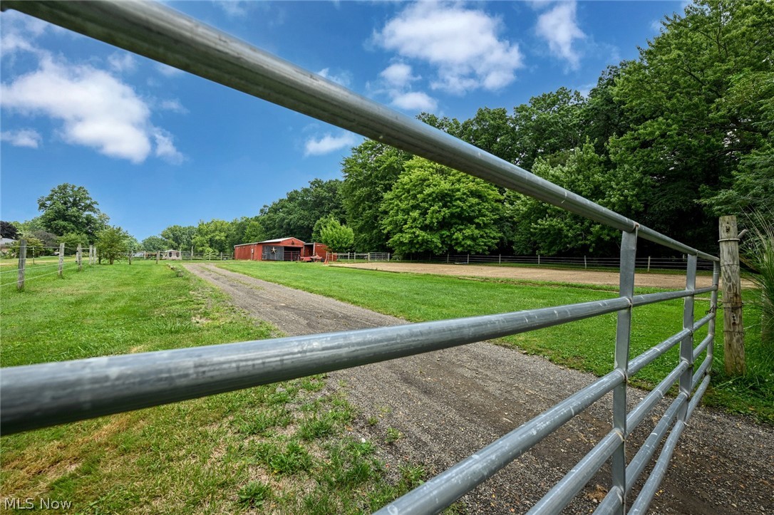 1089 Center Road Clinton OH 44216
