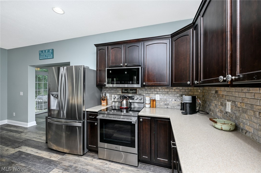 1089 Center Road Clinton OH 44216