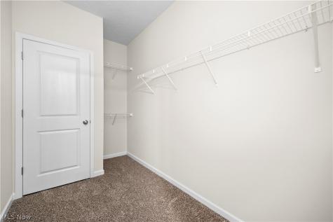 509 Eldemire Lane Elyria OH 44035