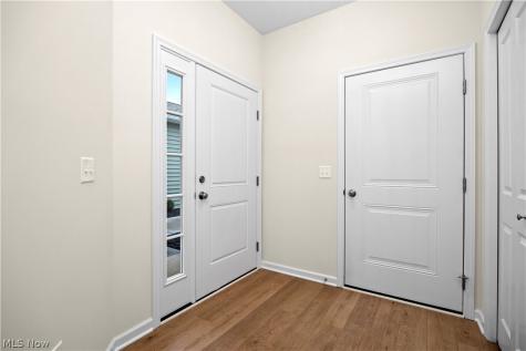 509 Eldemire Lane Elyria OH 44035
