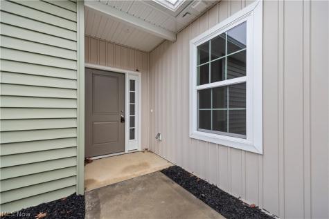 509 Eldemire Lane Elyria OH 44035