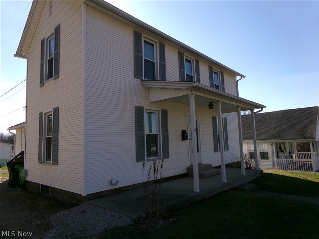 1215 Denman Avenue Coshocton OH 43812
