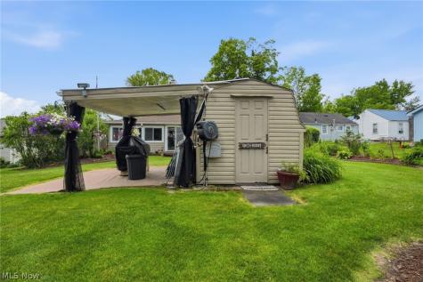 12570 Jackson Drive Burton OH 44021