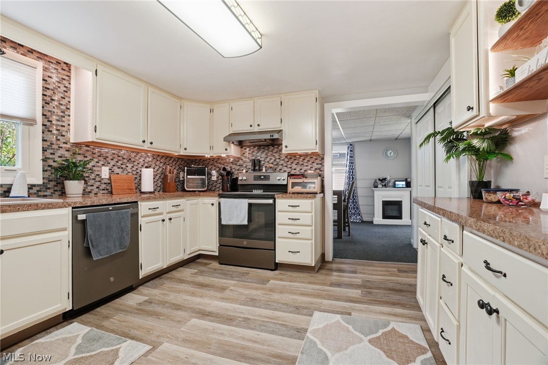 12570 Jackson Drive Burton OH 44021