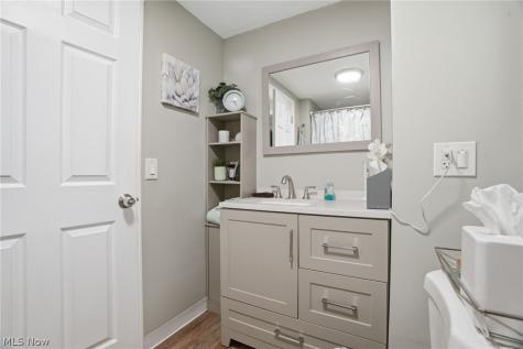 12570 Jackson Drive Burton OH 44021