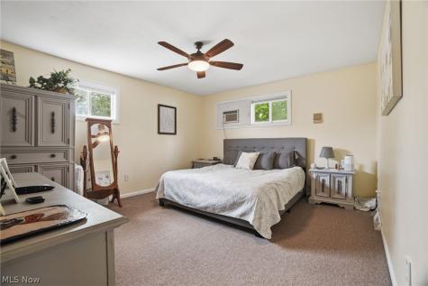 12570 Jackson Drive Burton OH 44021