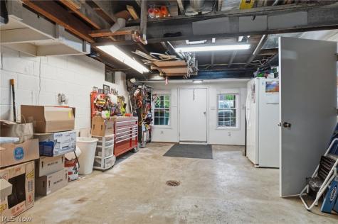 12570 Jackson Drive Burton OH 44021