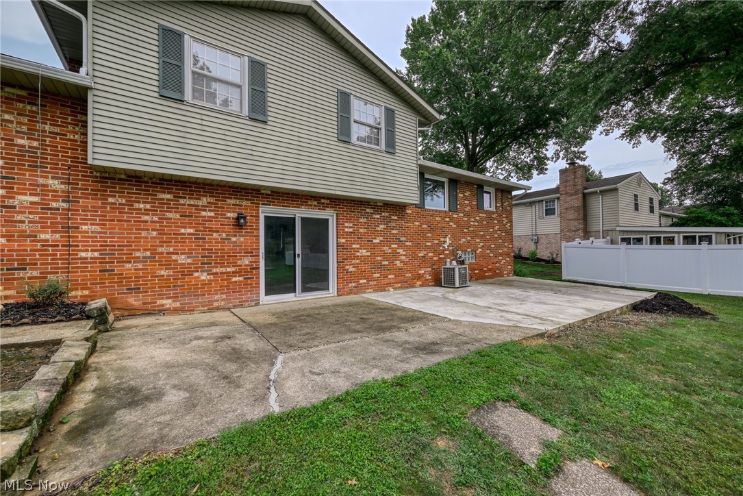 5610 Comanche Street NW North Canton OH 44720