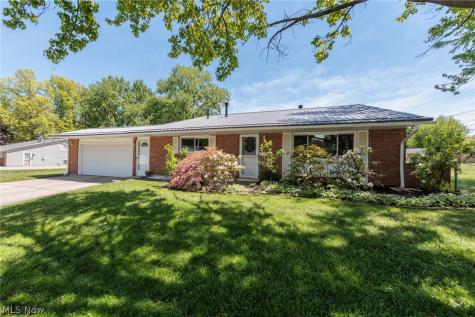324 Charring Cross Drive Munroe Falls OH 44262