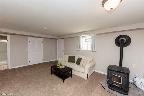 324 Charring Cross Drive Munroe Falls OH 44262
