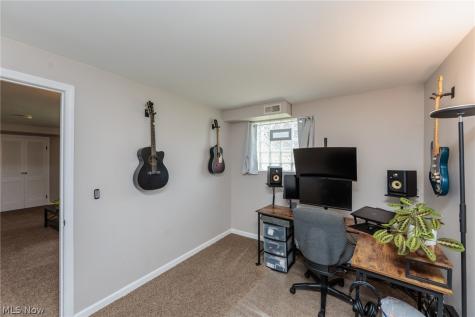 324 Charring Cross Drive Munroe Falls OH 44262