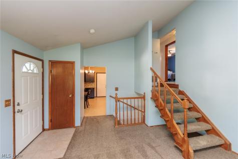 324 Charring Cross Drive Munroe Falls OH 44262