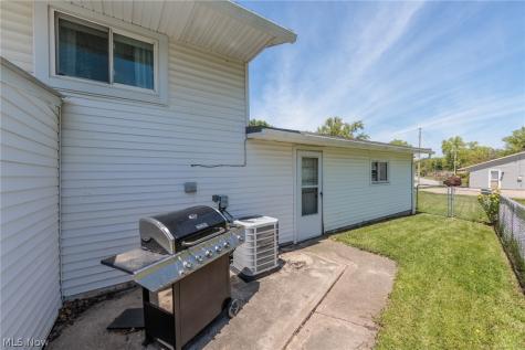 324 Charring Cross Drive Munroe Falls OH 44262