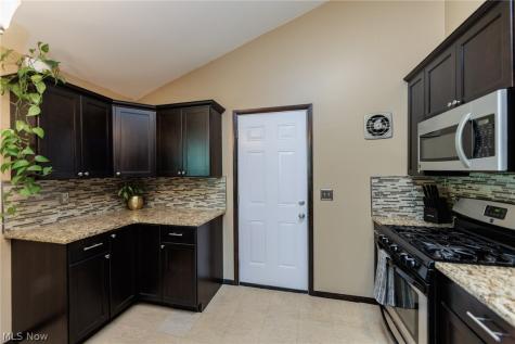 324 Charring Cross Drive Munroe Falls OH 44262