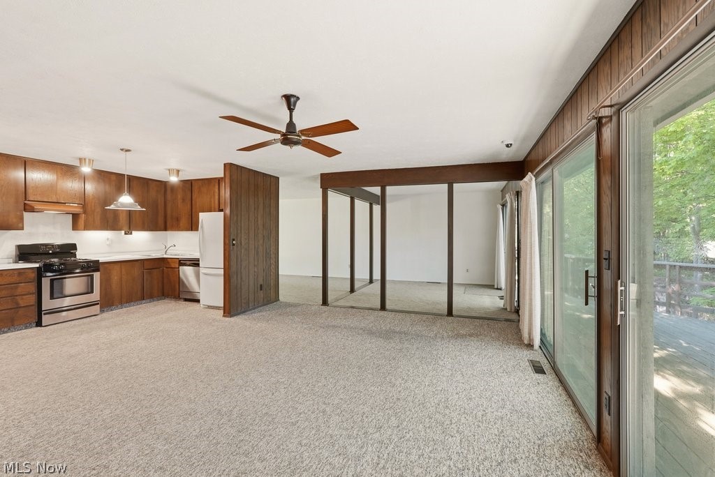 17482 Falling Water Road Strongsville OH 44136