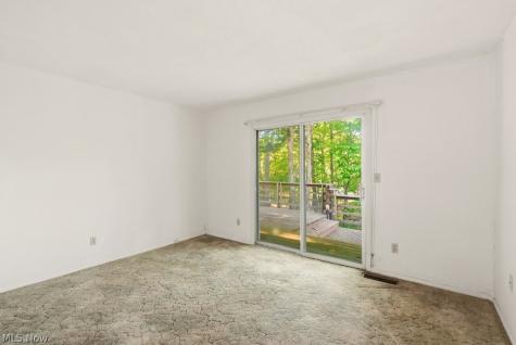 17482 Falling Water Road Strongsville OH 44136