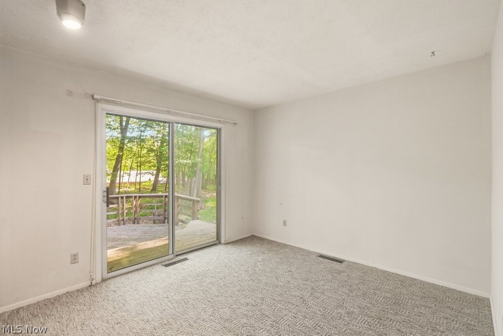 17482 Falling Water Road Strongsville OH 44136
