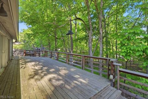 17482 Falling Water Road Strongsville OH 44136