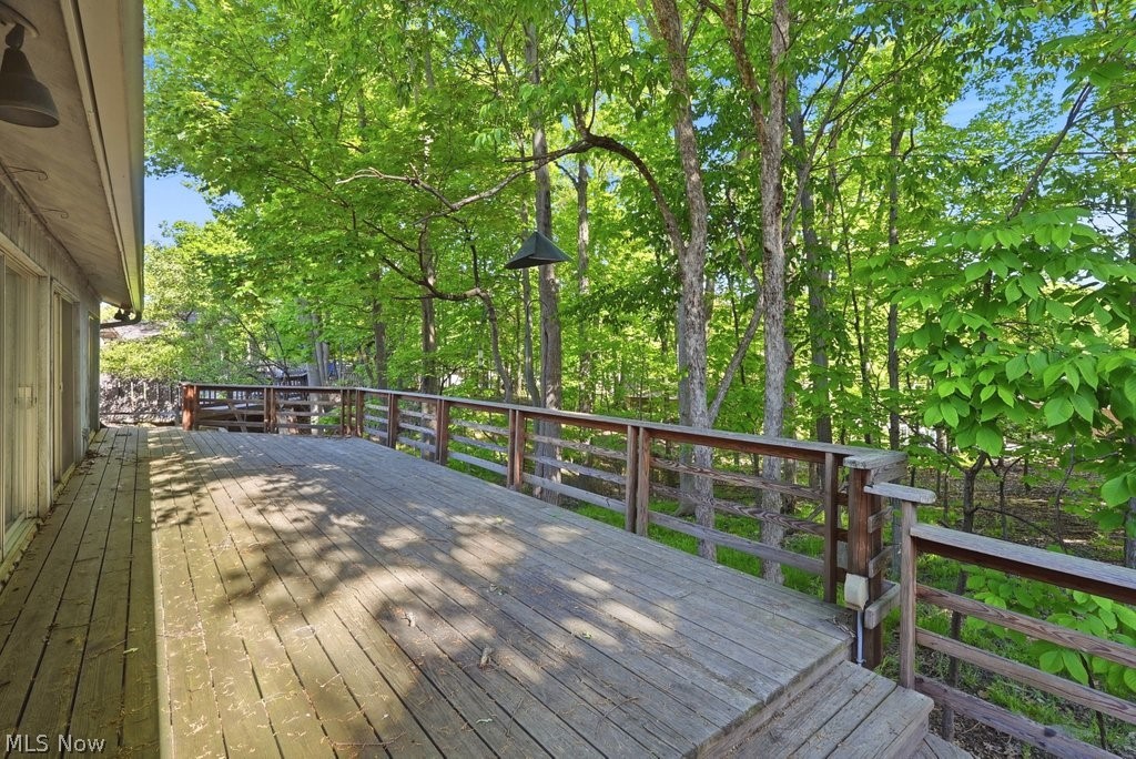 17482 Falling Water Road Strongsville OH 44136