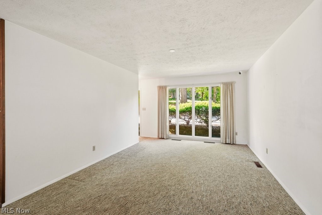17482 Falling Water Road Strongsville OH 44136