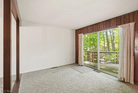 17482 Falling Water Road Strongsville OH 44136