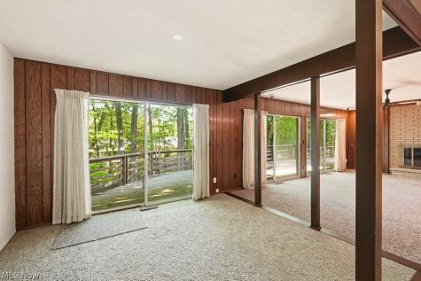 17482 Falling Water Road Strongsville OH 44136