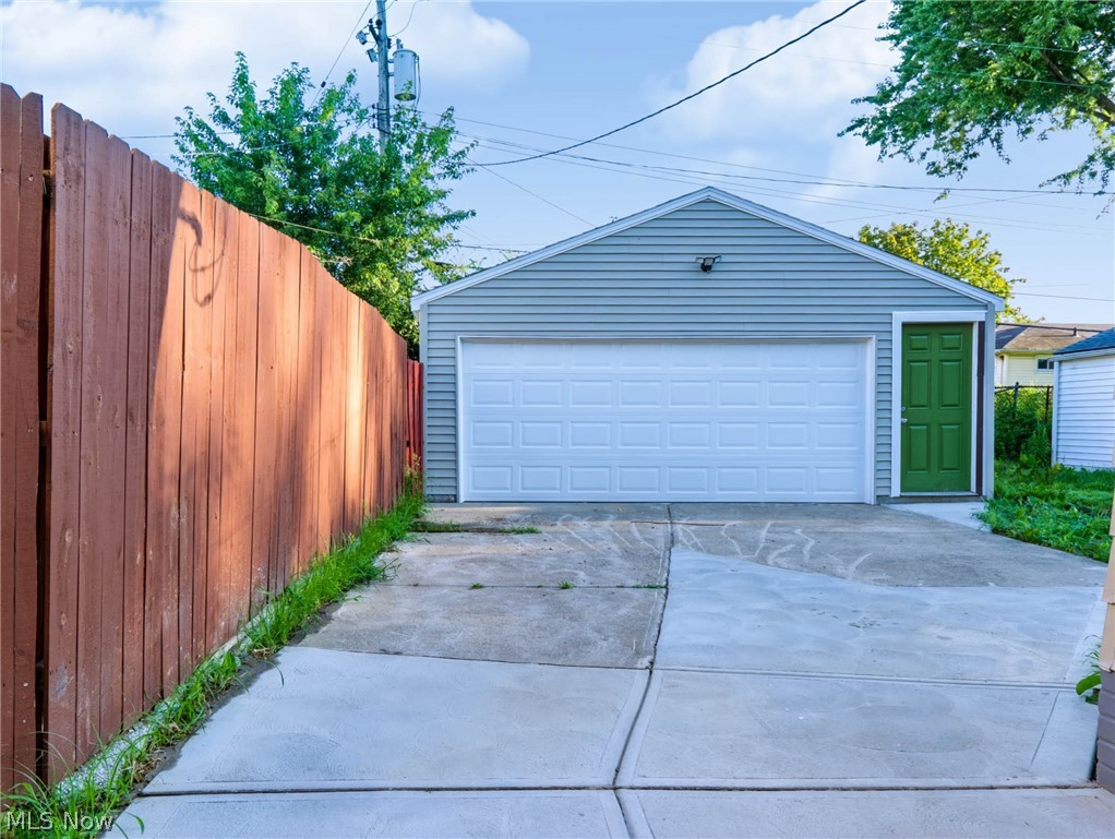 15909 Bryce Avenue Cleveland OH 44128