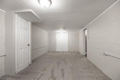 1454 E 196th Street Euclid OH 44117