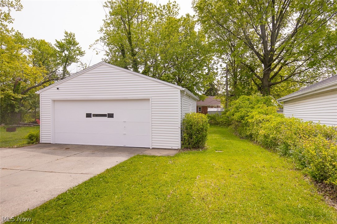 1454 E 196th Street Euclid OH 44117