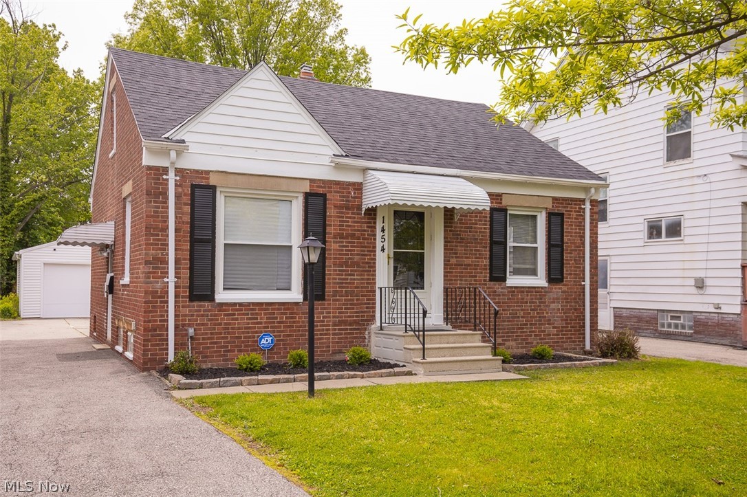 1454 E 196th Street Euclid OH 44117