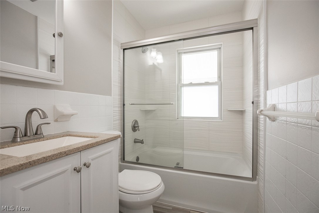 1454 E 196th Street Euclid OH 44117