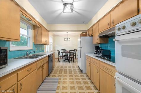 14666 Robert Drive Middleburg Heights OH 44130