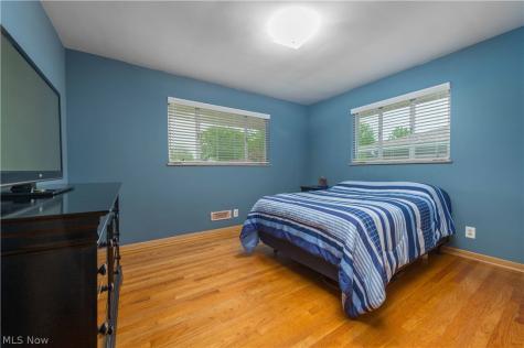 14666 Robert Drive Middleburg Heights OH 44130