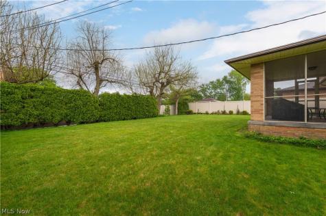 14666 Robert Drive Middleburg Heights OH 44130