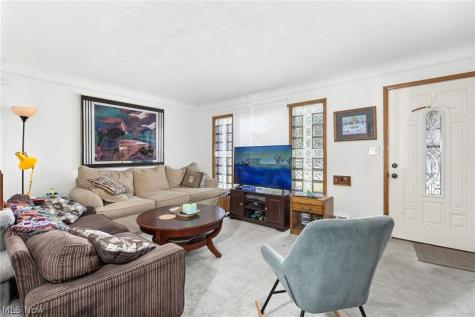 4747 Southwood Drive Brooklyn OH 44144