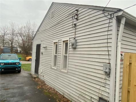 4412 E 144th Street Cleveland OH 44128