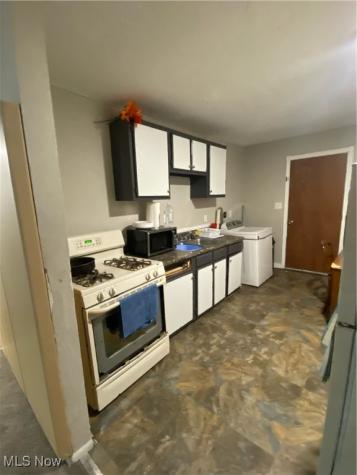 4412 E 144th Street Cleveland OH 44128