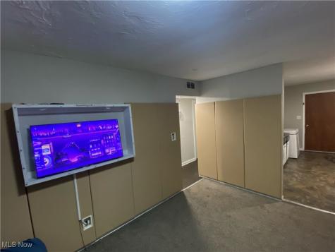 4412 E 144th Street Cleveland OH 44128