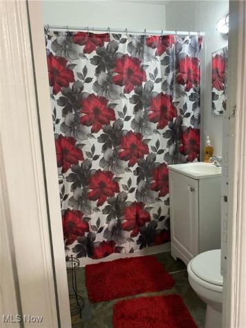 4412 E 144th Street Cleveland OH 44128