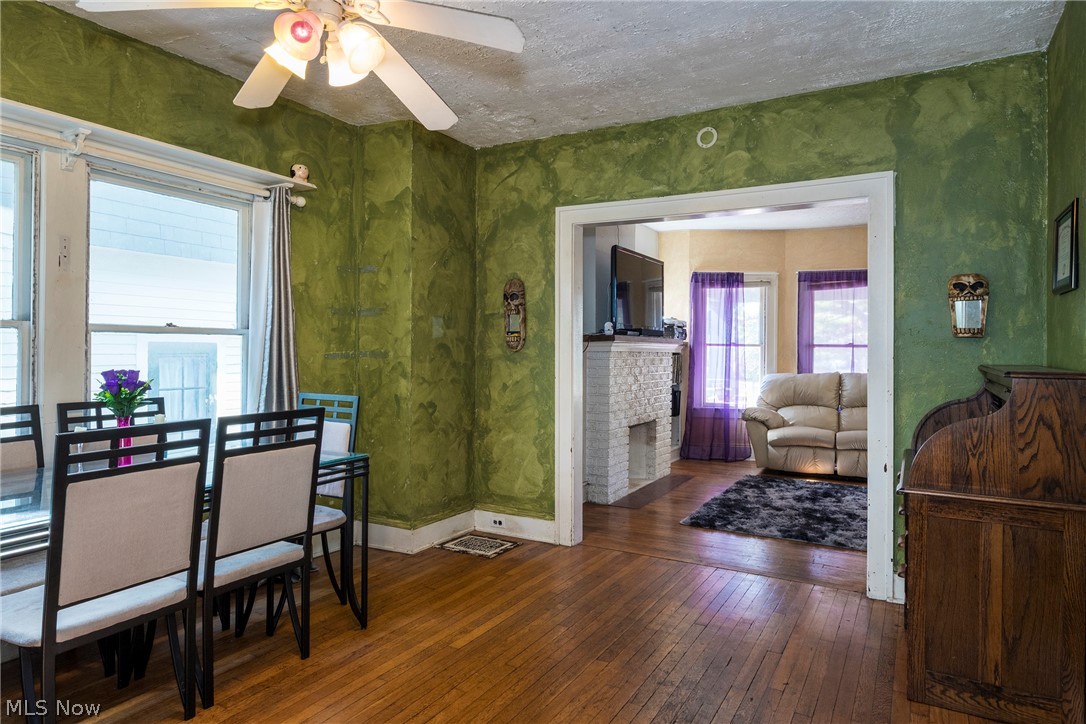 1333 Nicholson Avenue Lakewood OH 44107