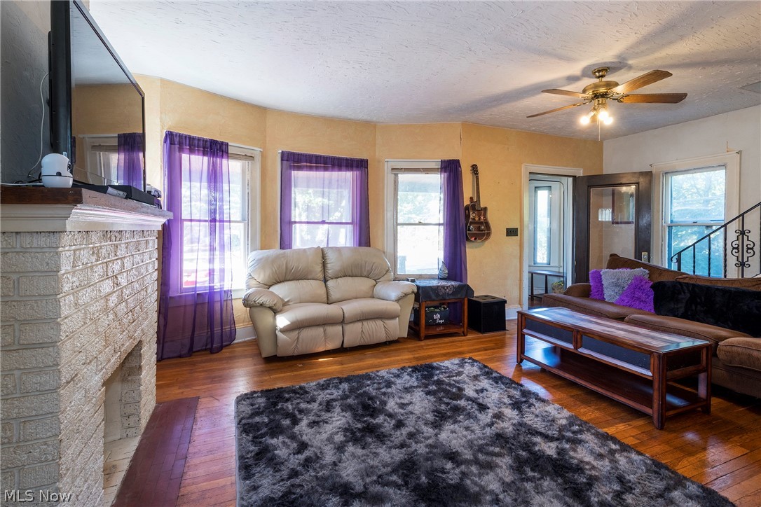 1333 Nicholson Avenue Lakewood OH 44107
