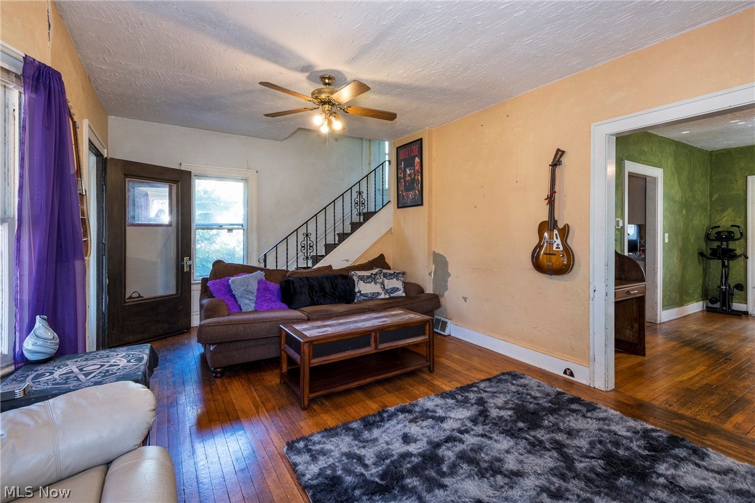 1333 Nicholson Avenue Lakewood OH 44107
