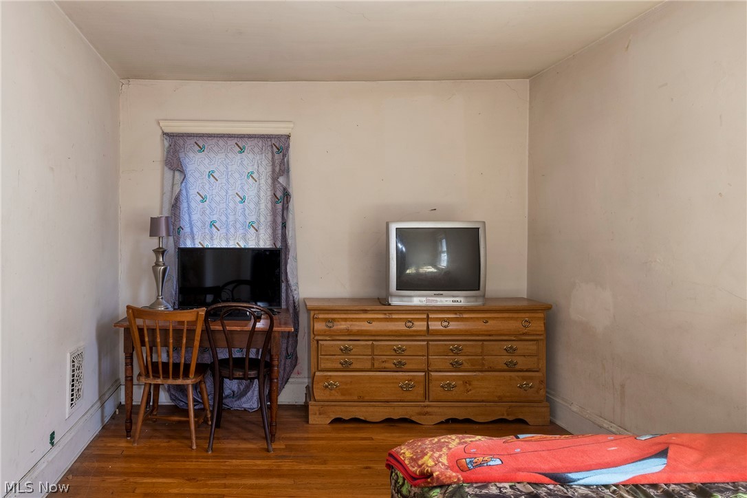 1333 Nicholson Avenue Lakewood OH 44107