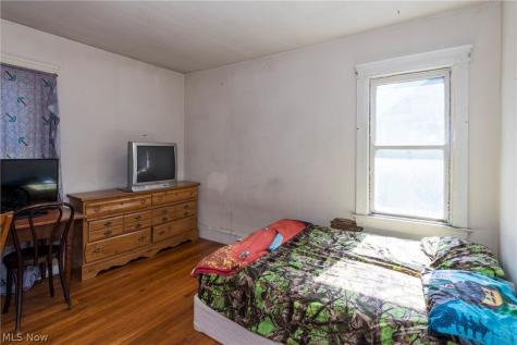 1333 Nicholson Avenue Lakewood OH 44107