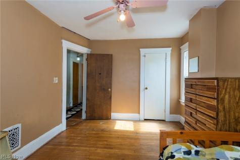 1333 Nicholson Avenue Lakewood OH 44107