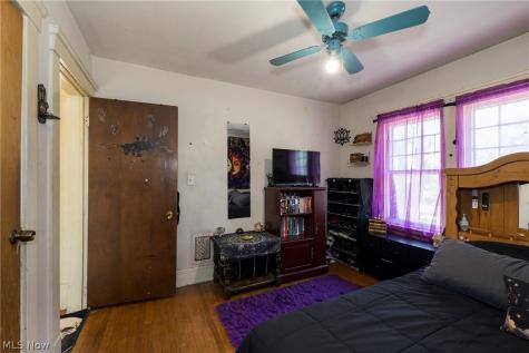 1333 Nicholson Avenue Lakewood OH 44107