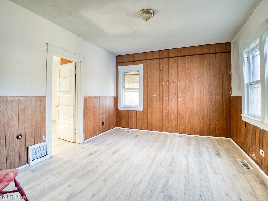 1622 Winchester Avenue Lakewood OH 44107