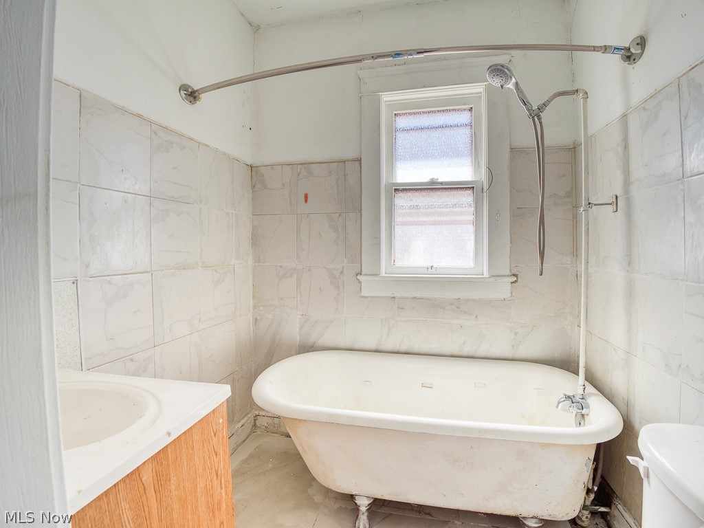 1622 Winchester Avenue Lakewood OH 44107